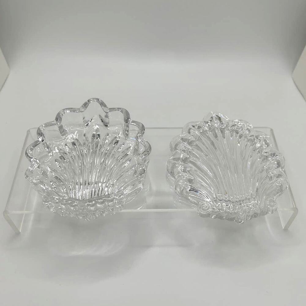 Vintage Sea Shell Shaped Small Glass Trinket Box - Picture 7 of 7